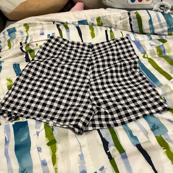 Black and white checkered skort - Picture 4 of 4